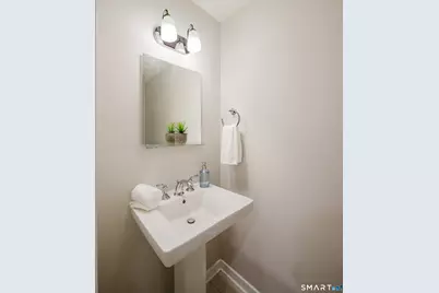 1385 Washington Boulevard #4, Stamford, CT 06902 - Photo 9
