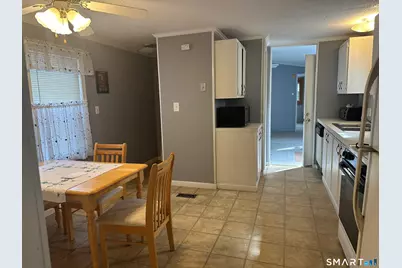28 Woodland Park, Shelton, CT 06484 - Photo 17