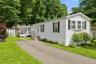 28 Woodland Park, Shelton, CT 06484 - Photo 1