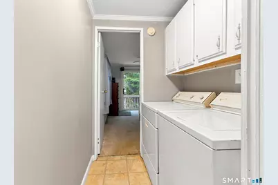28 Woodland Park, Shelton, CT 06484 - Photo 15