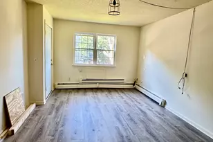81 Angel Dr, Waterbury, CT 06708 - Photo 3