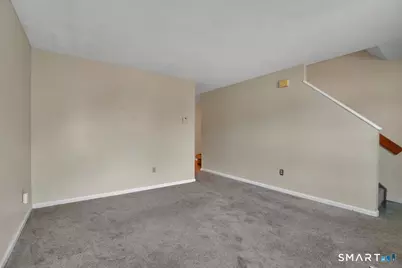 205 Oakland Street #B, Manchester, CT 06042 - Photo 3