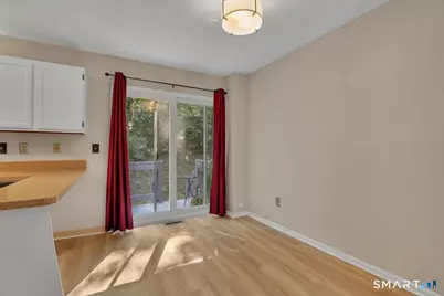 205 Oakland Street #B, Manchester, CT 06042 - Photo 9
