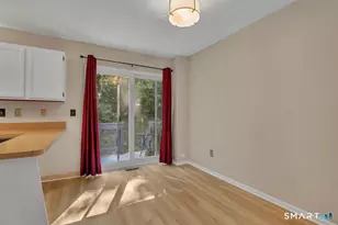 205 Oakland St, Manchester, CT 06042 - Photo 9