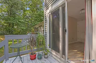 205 Oakland St, Manchester, CT 06042 - Photo 23