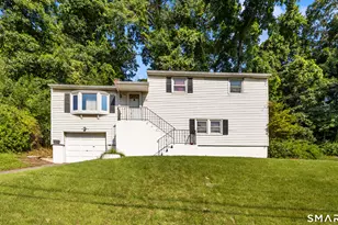337 Robinwood Rd, Waterbury, CT 06708 - Photo 1