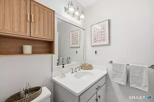 1 Valley Rd, Stamford, CT 06902 - Photo 23