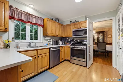 49 Overlook Avenue, Groton, CT 06355 - Photo 9