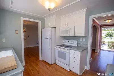 32 King Street, Old Saybrook, CT 06475 - Photo 17