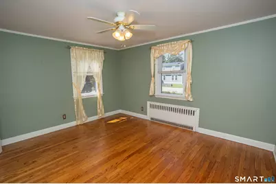32 King Street, Old Saybrook, CT 06475 - Photo 19
