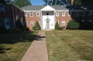 51 Robin Rd, West Hartford, CT 06119 - Photo 1