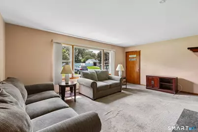 31 Jeanette Road, Danbury, CT 06811 - Photo 5