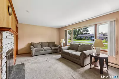 31 Jeanette Road, Danbury, CT 06811 - Photo 3