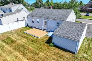 76 Woodmont Rd, West Haven, CT 06516 - Photo 3