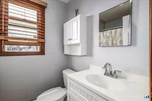 41 Calderwood Ct, Bridgeport, CT 06605 - Photo 17