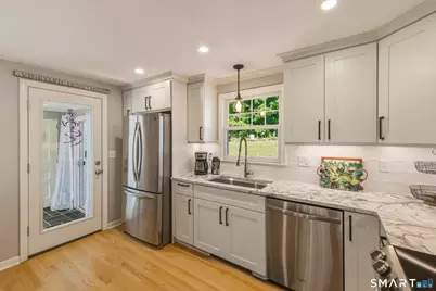 40 Vantana Drive, Bristol, CT 06010 - Photo 7