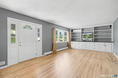19 Governors Lane, Bethel, CT 06801 - Photo 3