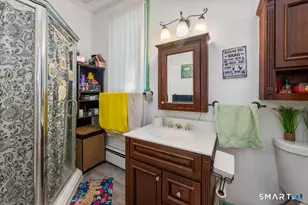 37 Capen St, Hartford, CT 06120 - Photo 13