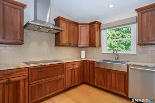 43 High St, Windsor, CT 06095 - Photo 9