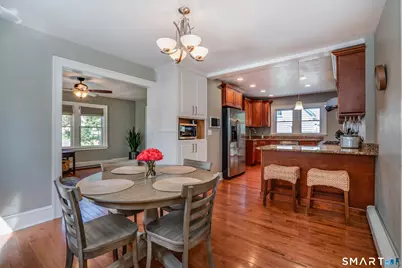 36 Cortland Street, West Hartford, CT 06110 - Photo 13