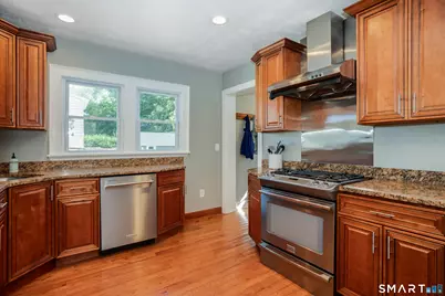 36 Cortland Street, West Hartford, CT 06110 - Photo 11