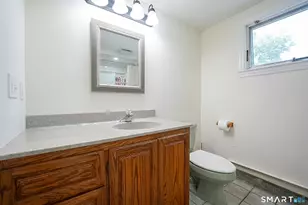 7 Hadik Pkwy, Norwalk, CT 06854 - Photo 23