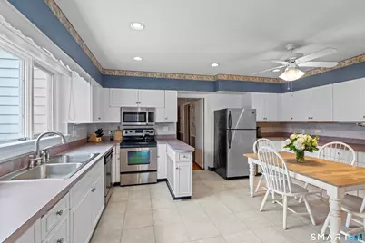 32 East Main Street, Stonington, CT 06355 - Photo 21