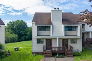 7 Spice Hill Dr, Wallingford, CT 06492 - Photo 3