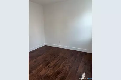 16 Vermont 1st Floor Street #1, Waterbury, CT 06704 - Photo 7