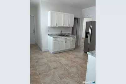 16 Vermont 2nd Floor Street #2, Waterbury, CT 06704 - Photo 7