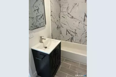 16 Vermont 2nd Floor Street #2, Waterbury, CT 06704 - Photo 13