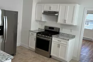 16 Vermont 2nd Floor St, Waterbury, CT 06704 - Photo 9