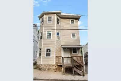 16 Vermont 2nd Floor Street #2, Waterbury, CT 06704 - Photo 1