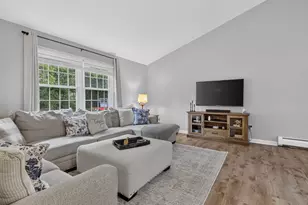 25 Penny Ln, New London, CT 06320 - Photo 11