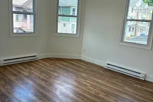 16 Vermont 3rd Floor St, Waterbury, CT 06704 - Photo 3