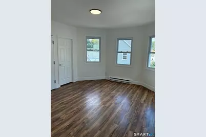 16 Vermont 3rd Floor Street #3, Waterbury, CT 06704 - Photo 5