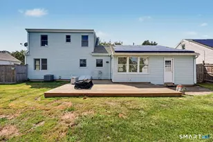 82 Laurel St, Stratford, CT 06615 - Photo 7