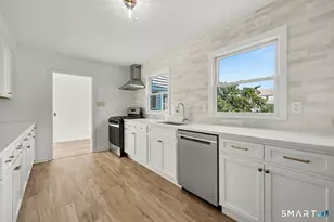 82 Laurel St, Stratford, CT 06615 - Photo 19