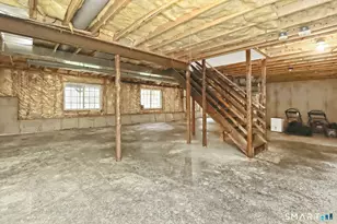 29 Commodore Hull Dr, Derby, CT 06418 - Photo 33