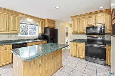 29 Commodore Hull Drive, Derby, CT 06418 - Photo 11