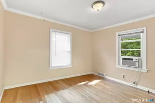 32 Van Buskirk Ave, Stamford, CT 06902 - Photo 9