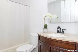438 High St, Fairfield, CT 06824 - Photo 19