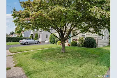 294 Burnsford Avenue, Bridgeport, CT 06606 - Photo 35