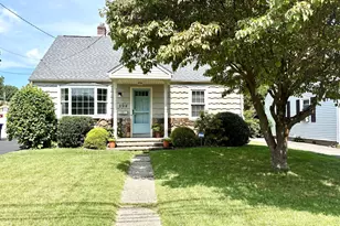 294 Burnsford Ave, Bridgeport, CT 06606 - Photo 1