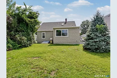 294 Burnsford Avenue, Bridgeport, CT 06606 - Photo 33