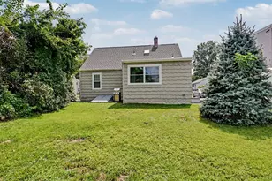 294 Burnsford Ave, Bridgeport, CT 06606 - Photo 33