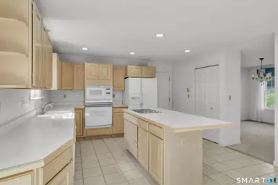 49 Melissa Drive, North Haven, CT 06473 - Photo 15