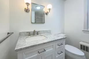 19 Armory St, Hamden, CT 06517 - Photo 21