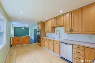 15 Clearview Ave, Danbury, CT 06811 - Photo 15