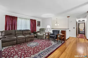 14 Clark Rd, New Fairfield, CT 06812 - Photo 9